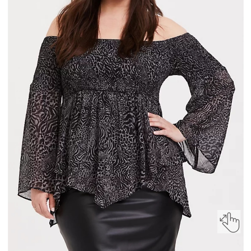 Torrid Babydoll Chiffon Smocked Off Shoulder‎ Top Size 3